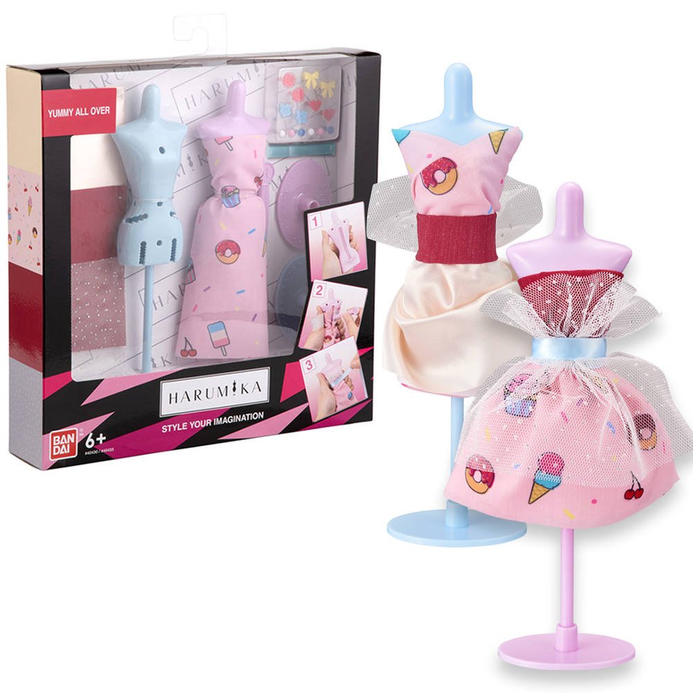 Harumika Deluxe Designerset, 2 Paspoppen en stoffen