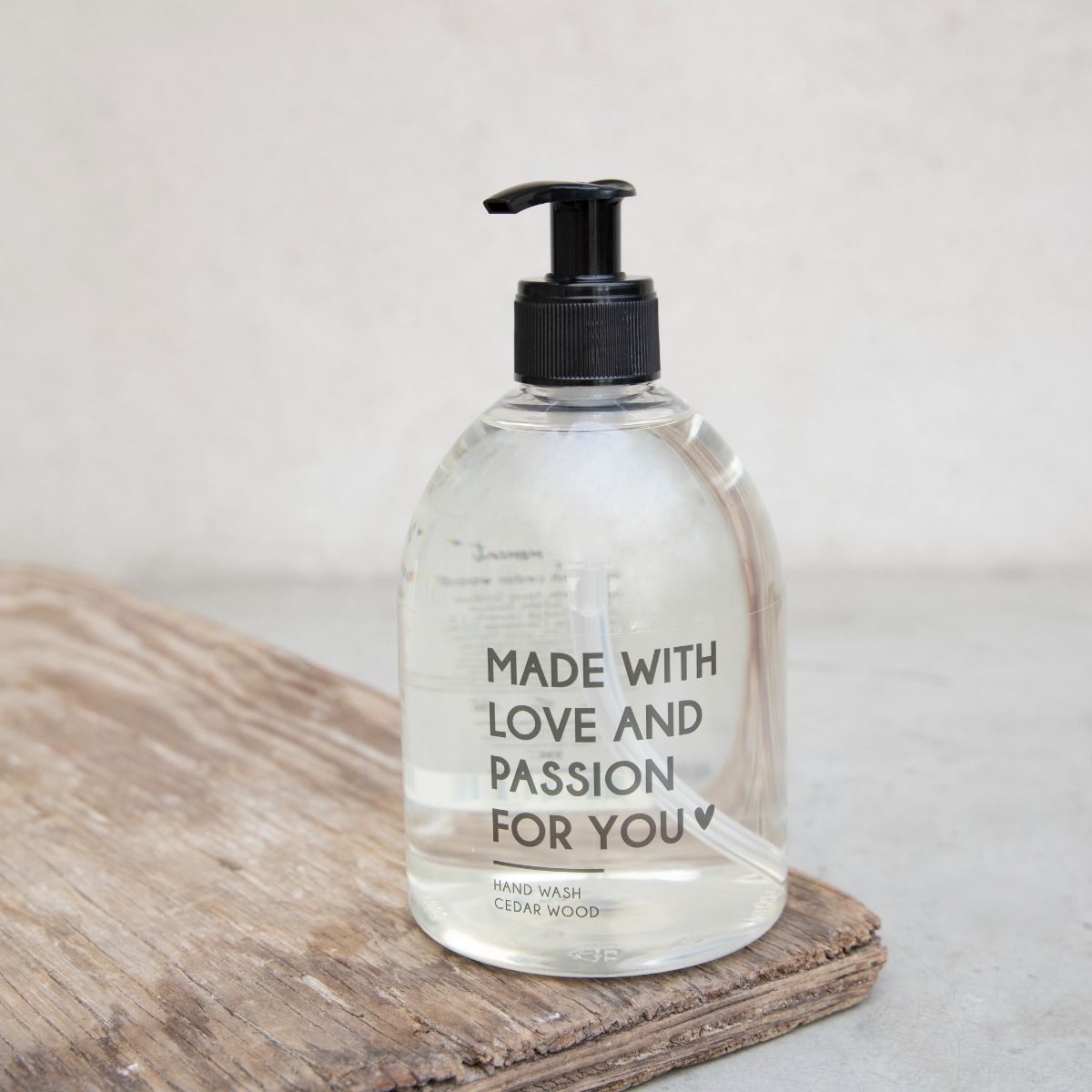 Bastion Collections Handzeep Cedar Wood 500ml - Made with Love and Passion For You