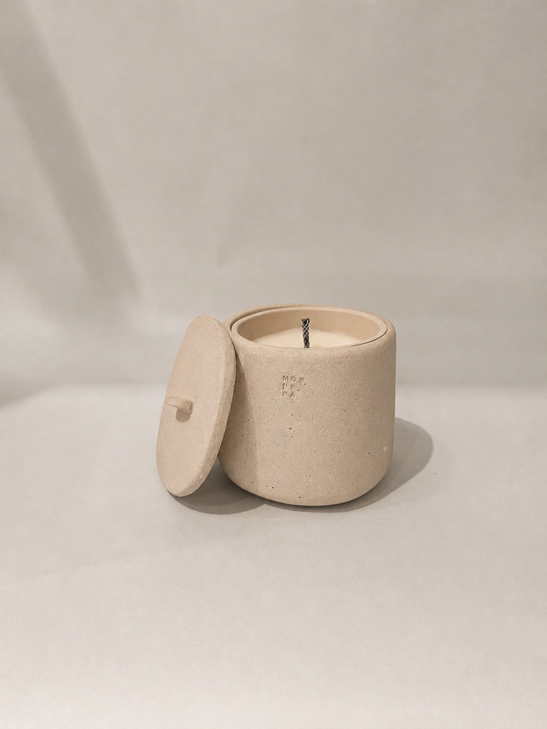 Mon Dada Kaars Corse Desert M - Concrete - Outdoor - met Deksel