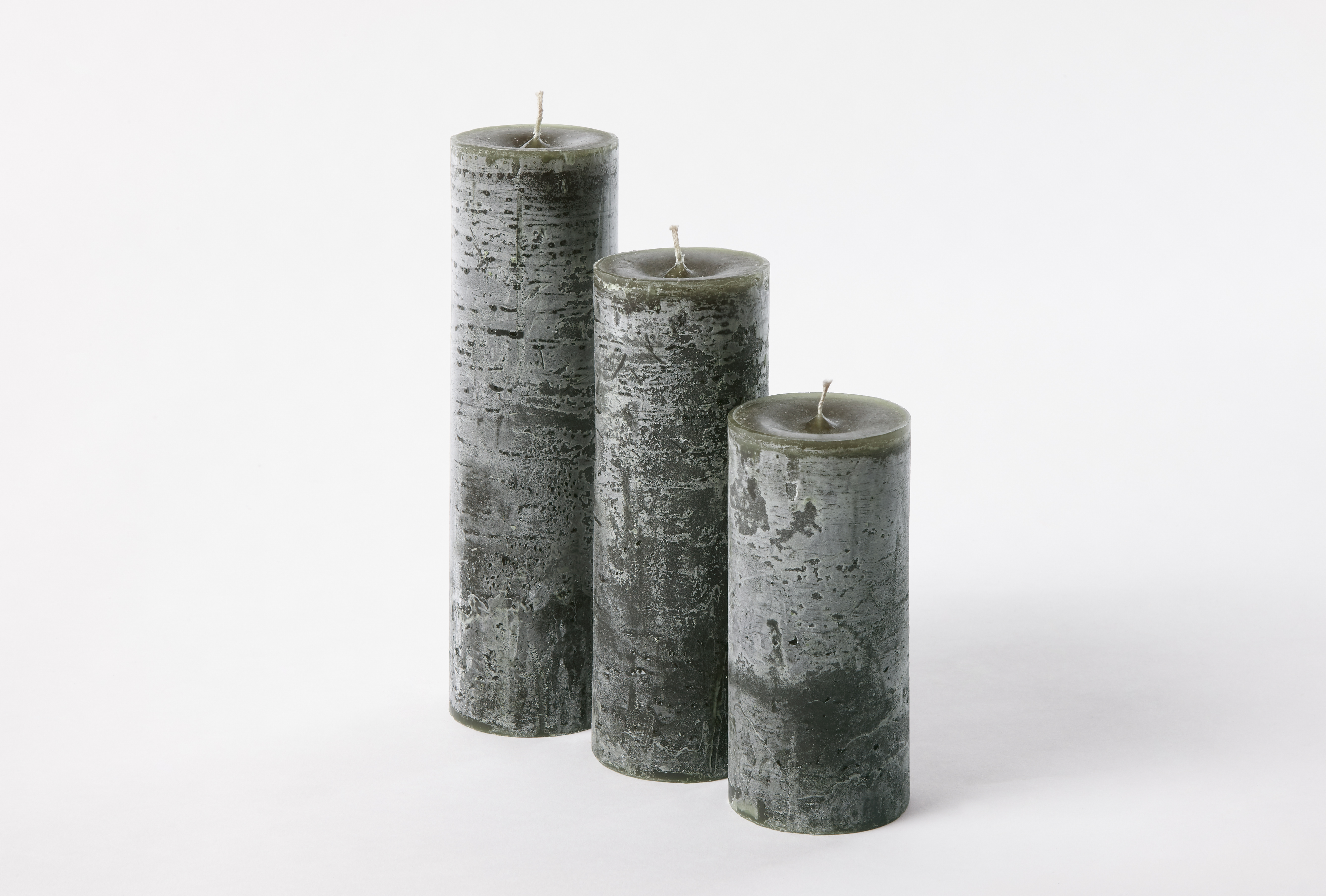 Dekocandle Cilinderkaars 5.7x15 cm Donker Groen B