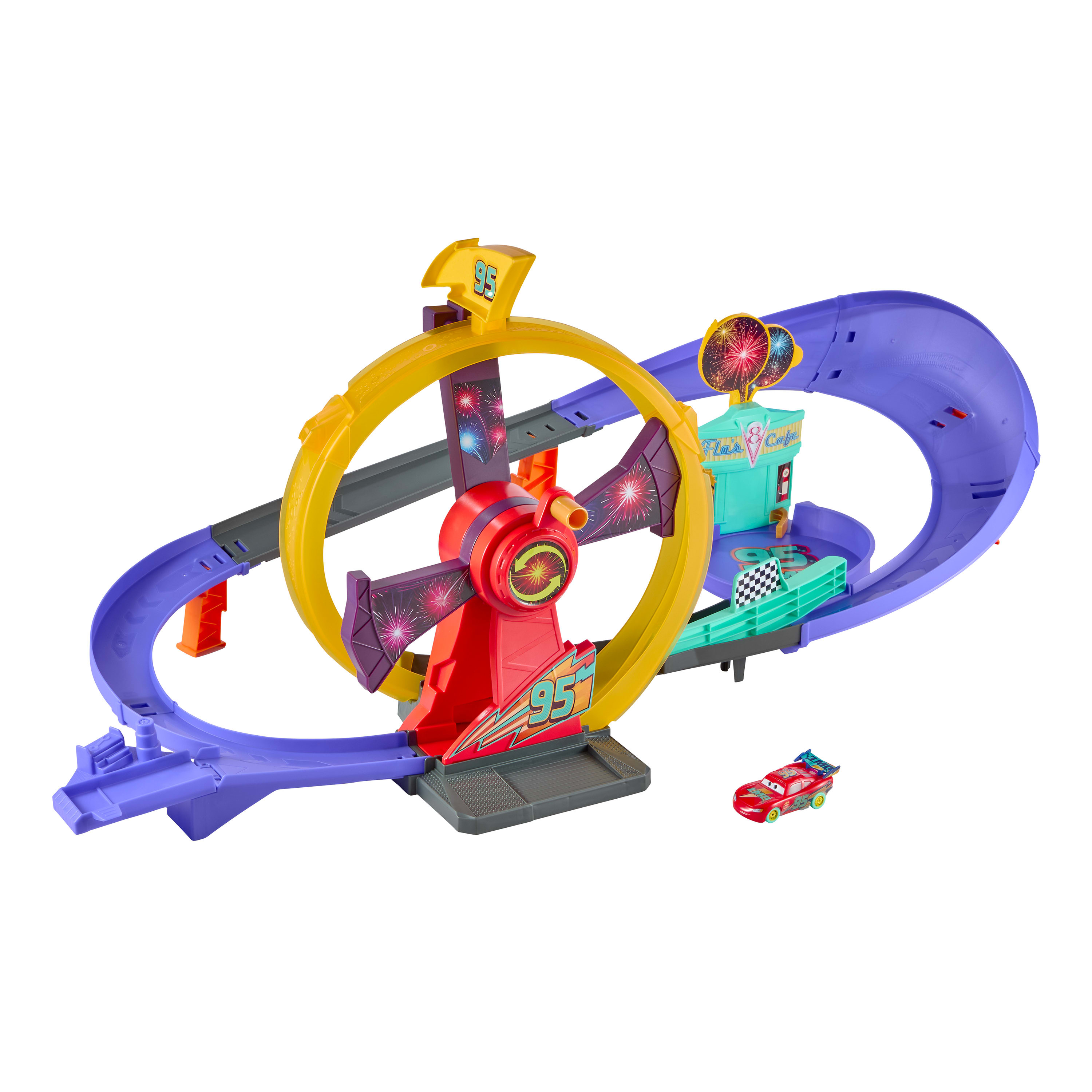 Disney Cars Race to celebrate Lightning McQueen Raceway speelset