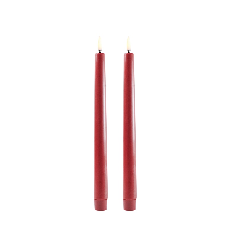 Uyuni Lighting LED Kaars Taper Smooth Carmine Red 2.3x25 cm set 2 stuks - op Batterijen (excl.)