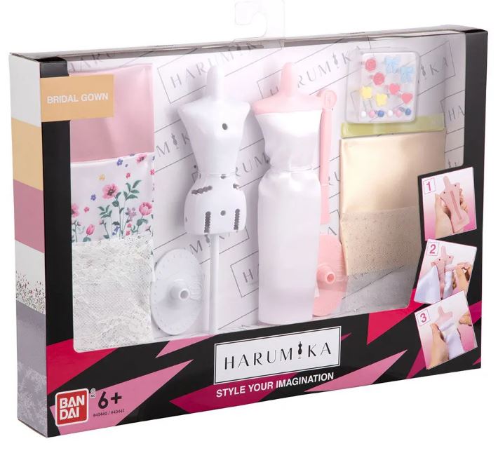 Harumika Trouwjurk set, 2 Paspoppen en stoffen