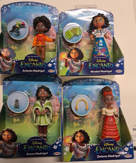 Disney Encanto Madrigal Family Small Doll 8 cm - prijs per stuk