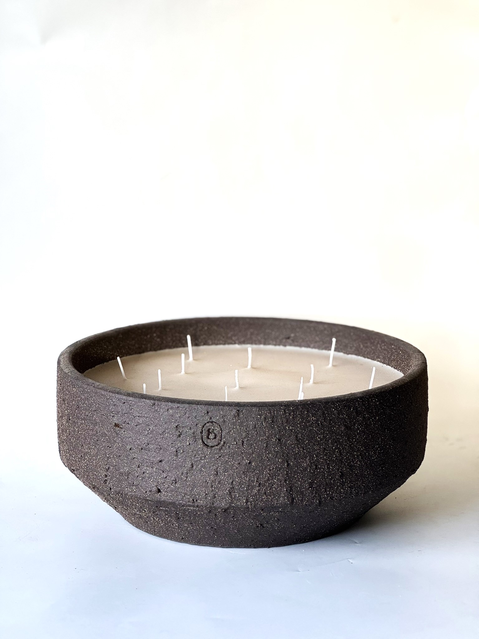 Bellume Geurkaars Barro Charcoal 5250g - Cedrus Libani - 37x30 cm - 150 Branduren - 13 Wieken