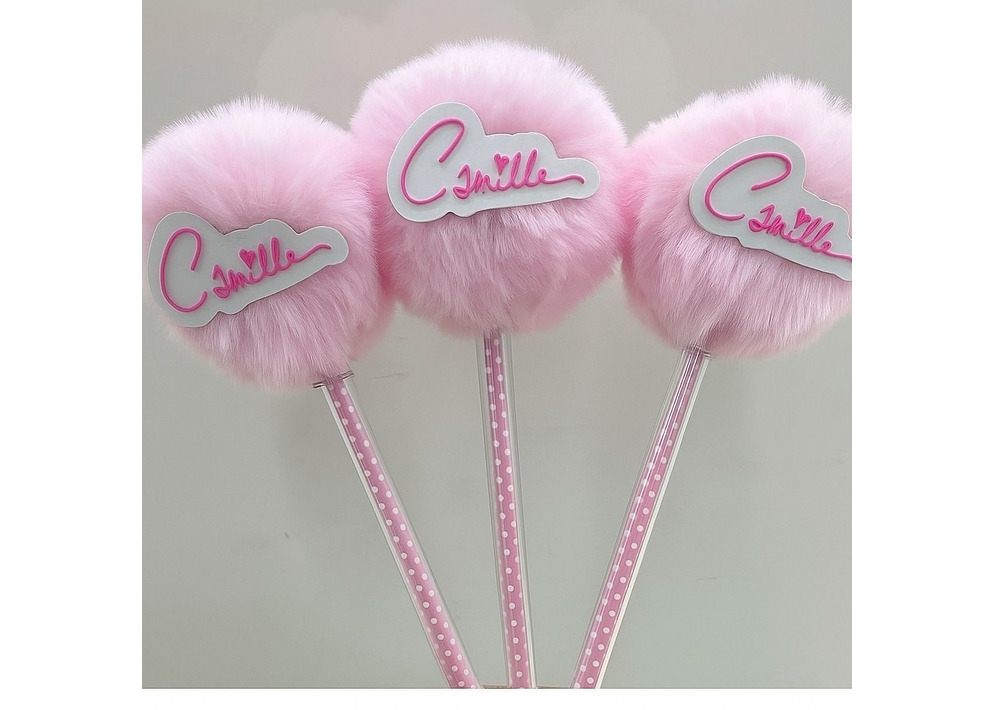 Camille Balpen met Pompon