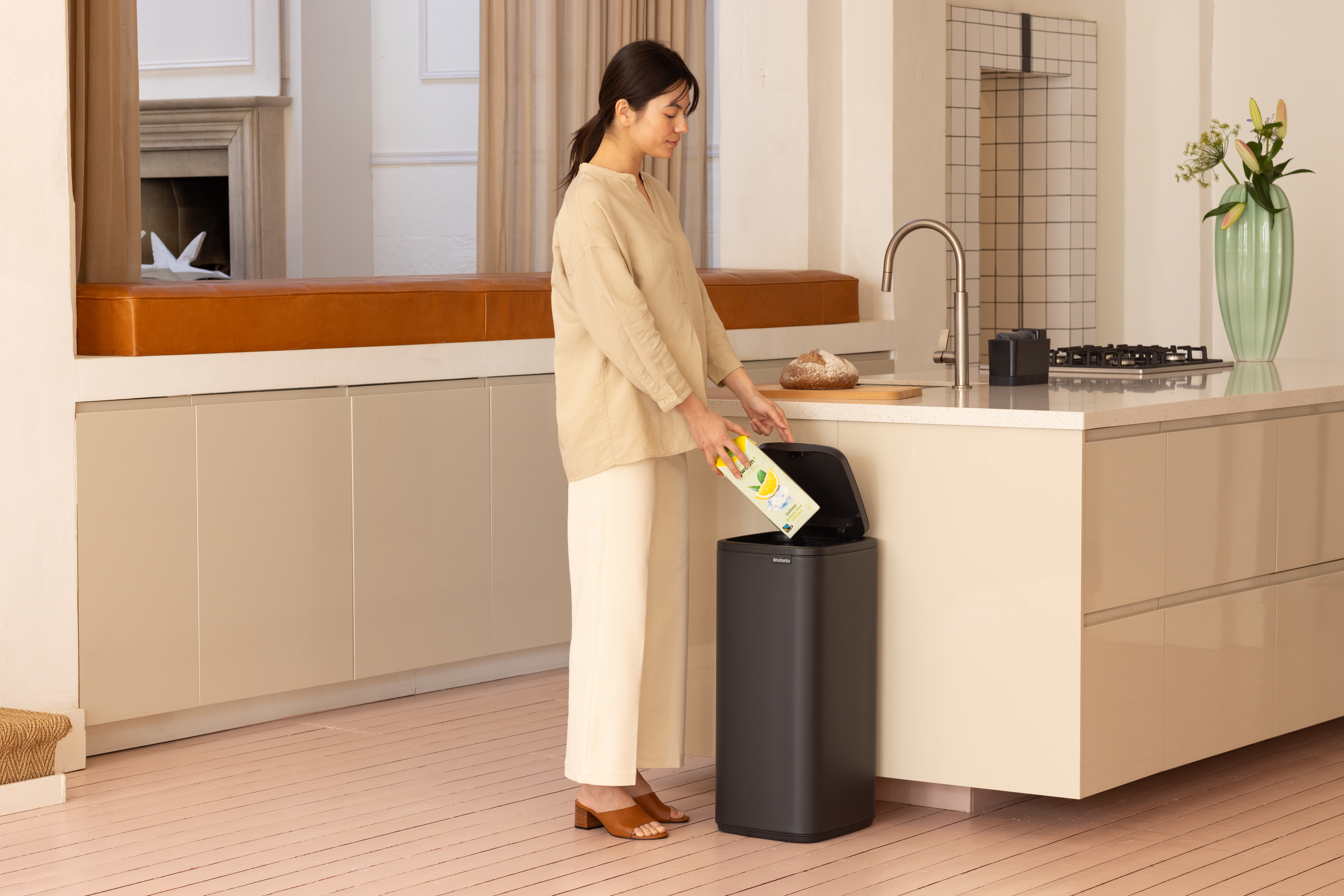 Brabantia Afvalemmer Bo Touch Mineral Infinite Grey 30l