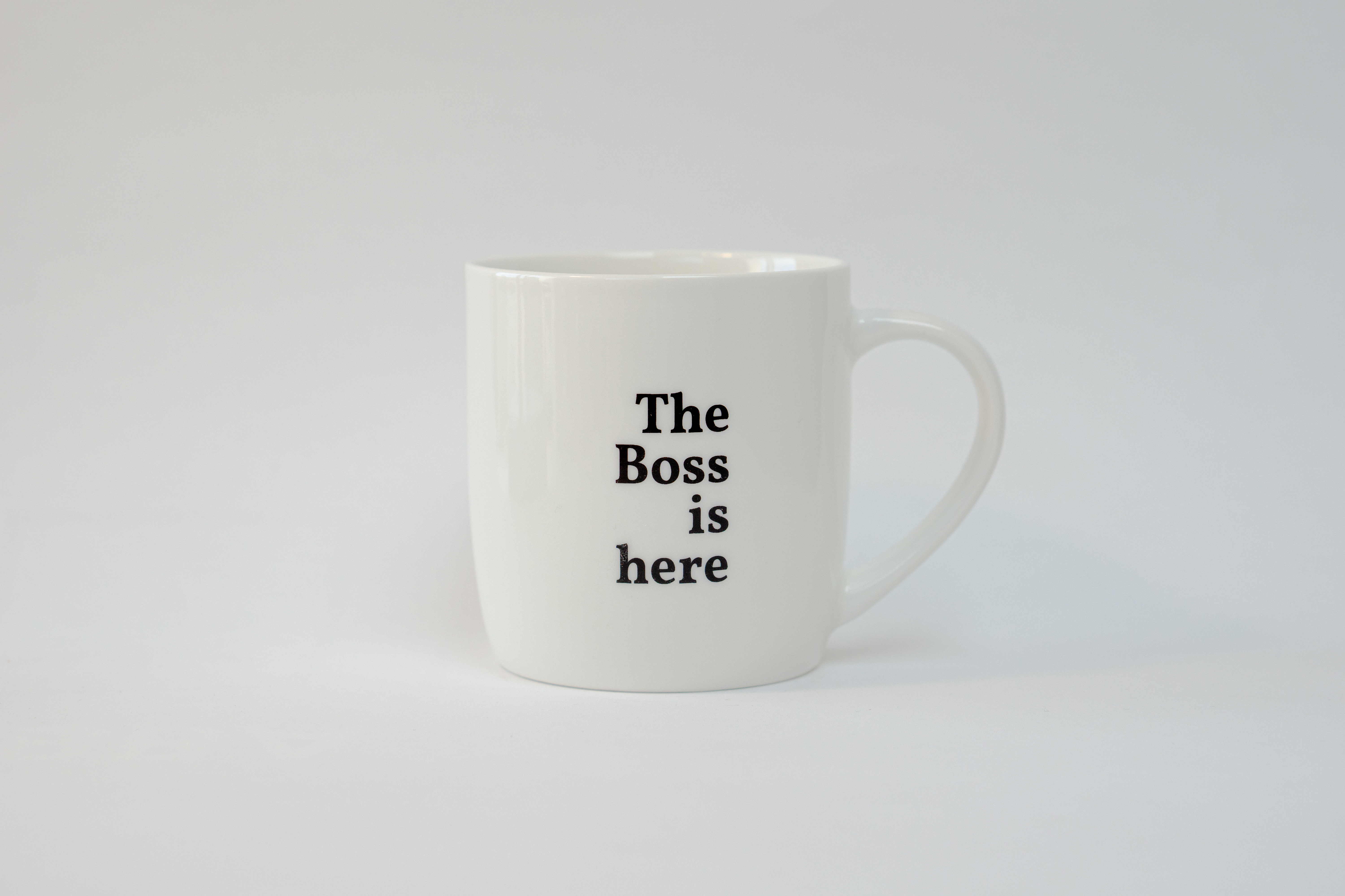 Arthur & Gusti Mok 350 ml Porselein The Boss is Here