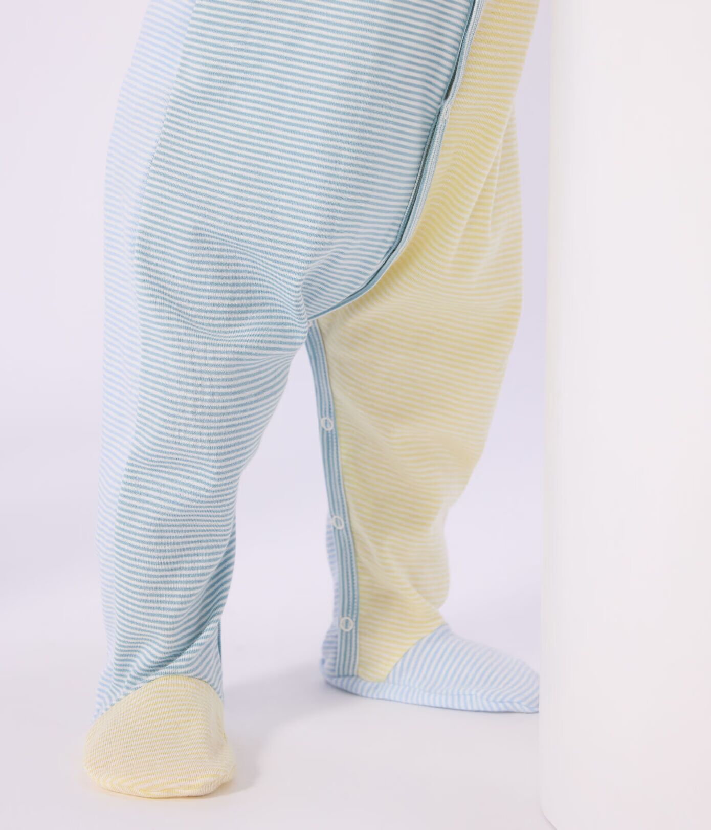 Petit Bateau Pyjama met Voetjes Baby Gestreept Blauw-Geel-Wit - 9 maand