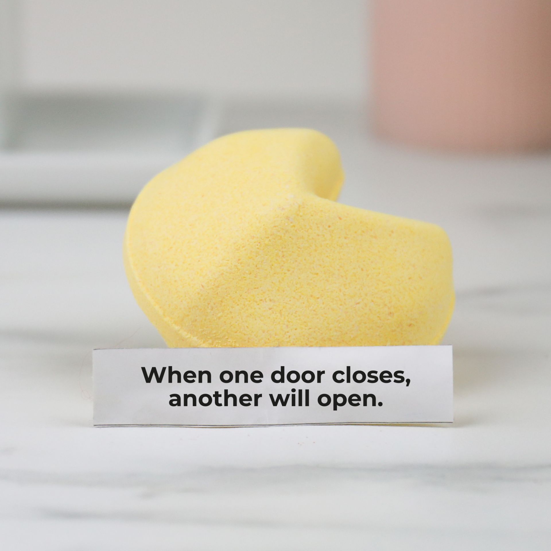 Gift Republic Fortune Cookie Bath Bomb 7x7x5 cm