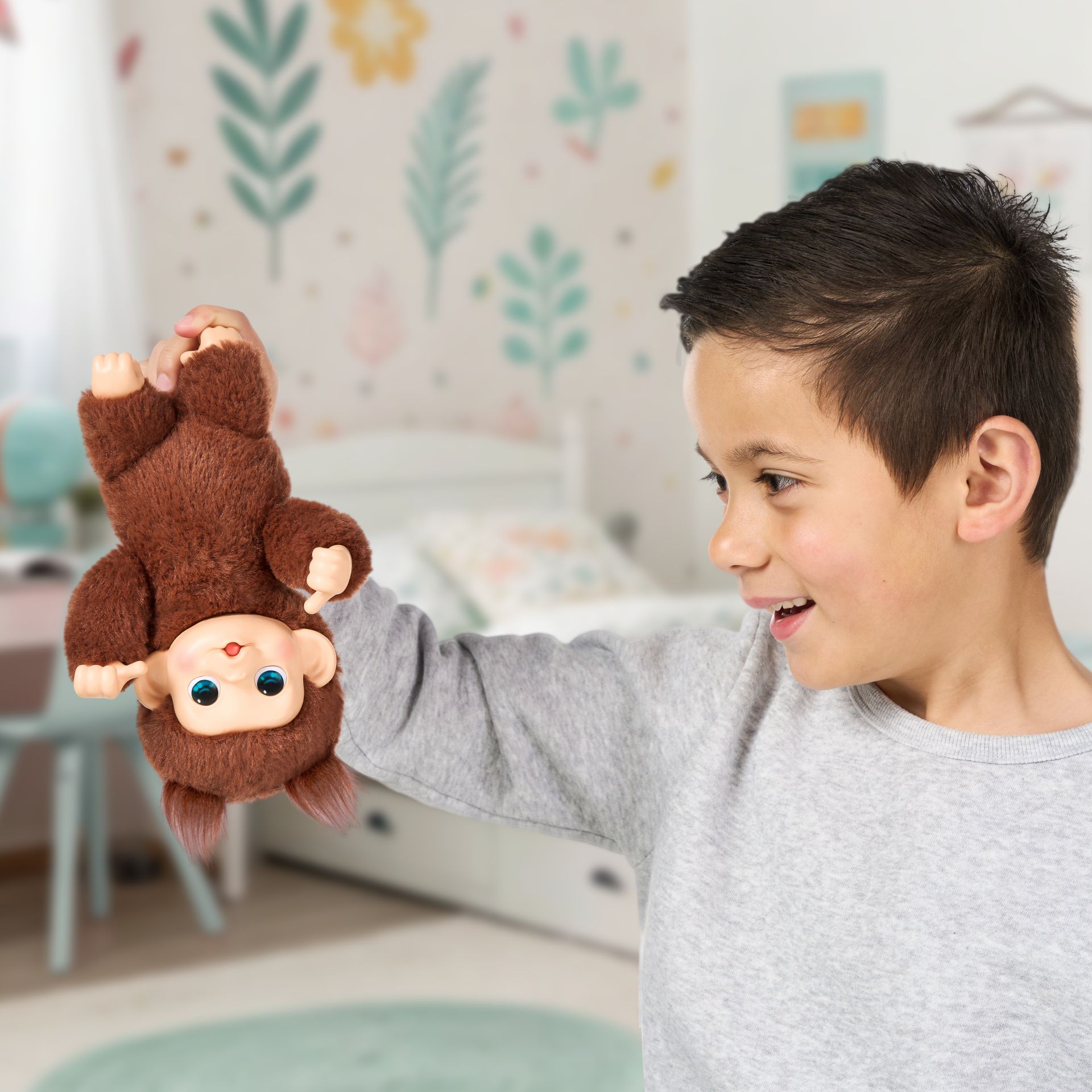 Little Live Pets My Baby Mini Monkey Brown Cherri meer dan 20 geluiden en reacties