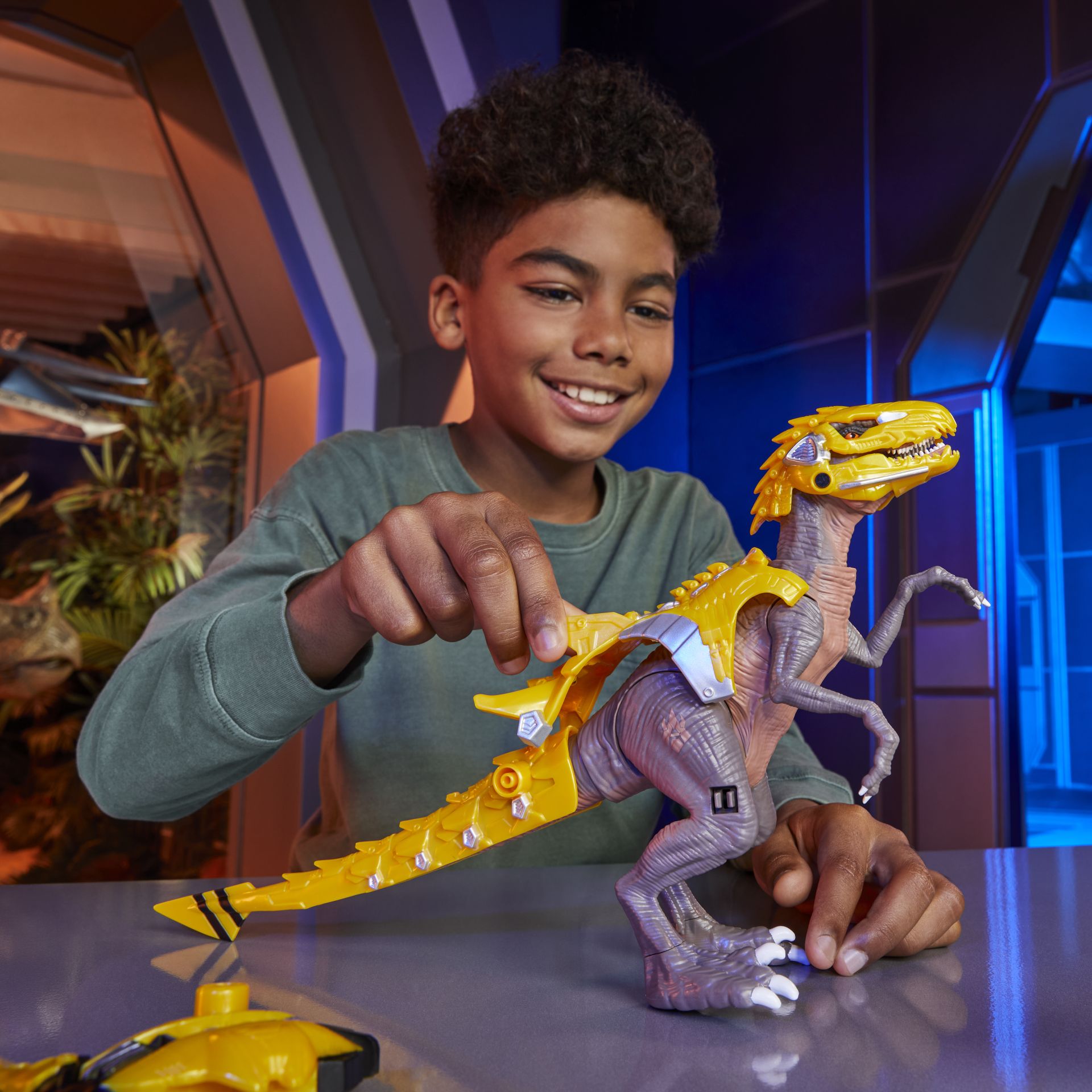 Armorsaurs Armor-Up Dinosaur - Yellow Raptor Blaze